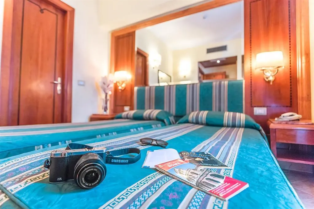 Raeli Hotel Noto روما